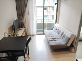 Wohnung zur Miete mit 1 Zimmer in Huai Khwang, Bangkok