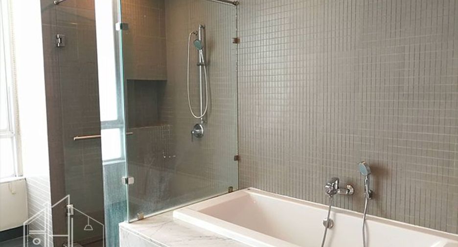 Apartamento en alquiler de 3 habitaciones en Watthana, Bangkok
