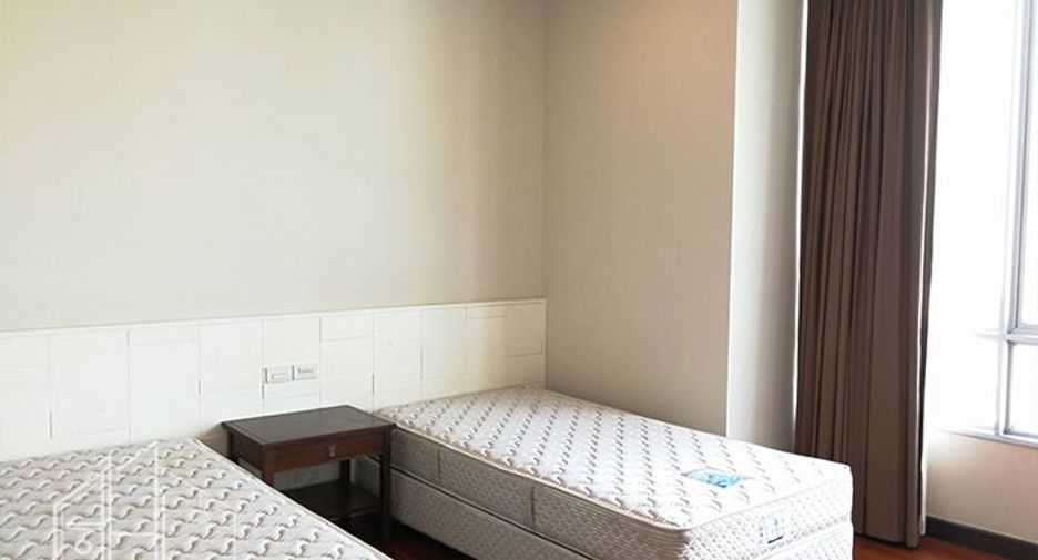 Apartamento en alquiler de 3 habitaciones en Watthana, Bangkok