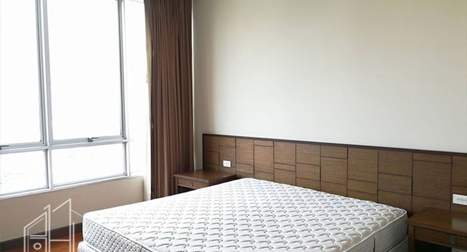 Apartamento en alquiler de 3 habitaciones en Watthana, Bangkok