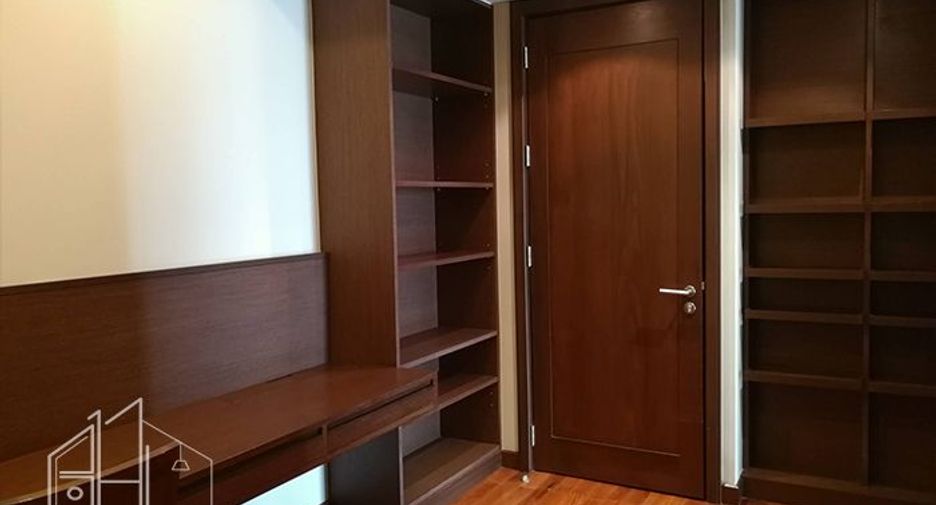 Apartamento en alquiler de 3 habitaciones en Watthana, Bangkok