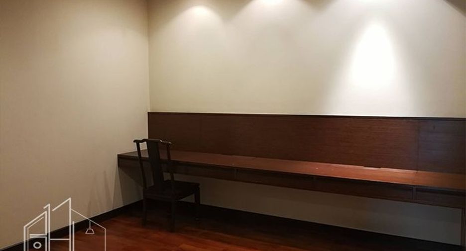Apartamento en alquiler de 3 habitaciones en Watthana, Bangkok