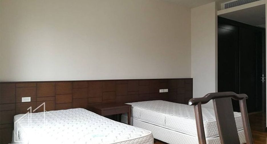 Condo en alquiler de 3 habitaciones en Watthana, Bangkok