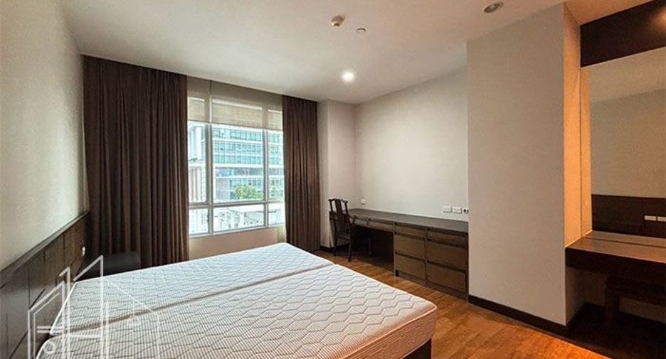 À louer 3 chambres condo à Watthana, Bangkok
