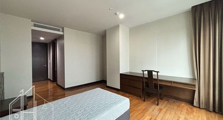À louer 3 chambres condo à Watthana, Bangkok