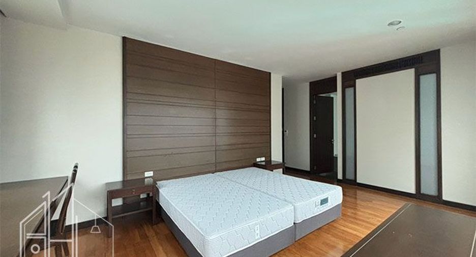 À louer 3 chambres condo à Watthana, Bangkok
