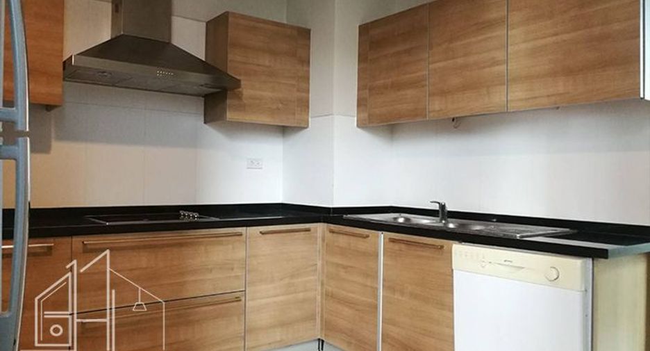 Apartamento en alquiler de 2 habitaciones en Watthana, Bangkok