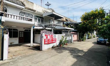 Casa adosada en venta de 3 habitaciones en Mueang Nonthaburi, Nonthaburi