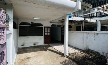 Casa adosada en venta de 3 habitaciones en Mueang Nonthaburi, Nonthaburi