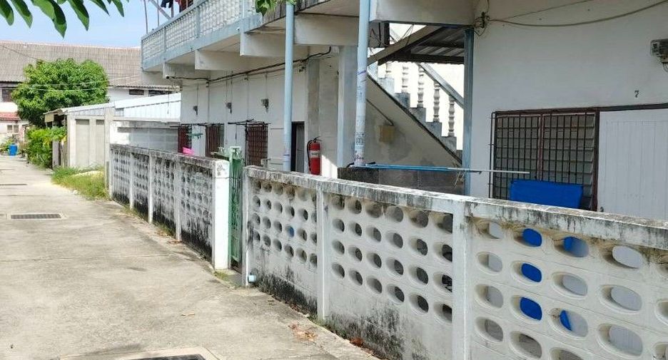 Serviced Apartment zum Kauf mit 20 Zimmer in Mueang Samut Prakan, Samut Prakan
