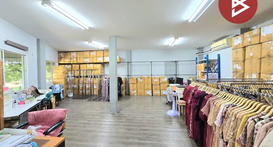Reihenhaus zum Kauf mit 6 Zimmer in Bang Bon, Bangkok