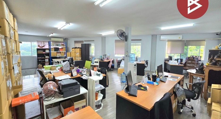 Reihenhaus zum Kauf mit 6 Zimmer in Bang Bon, Bangkok