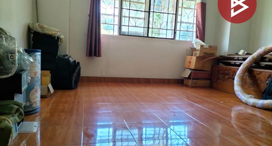出售 3 卧室 独立屋 在 Mueang Pathum Thani, Pathum Thani