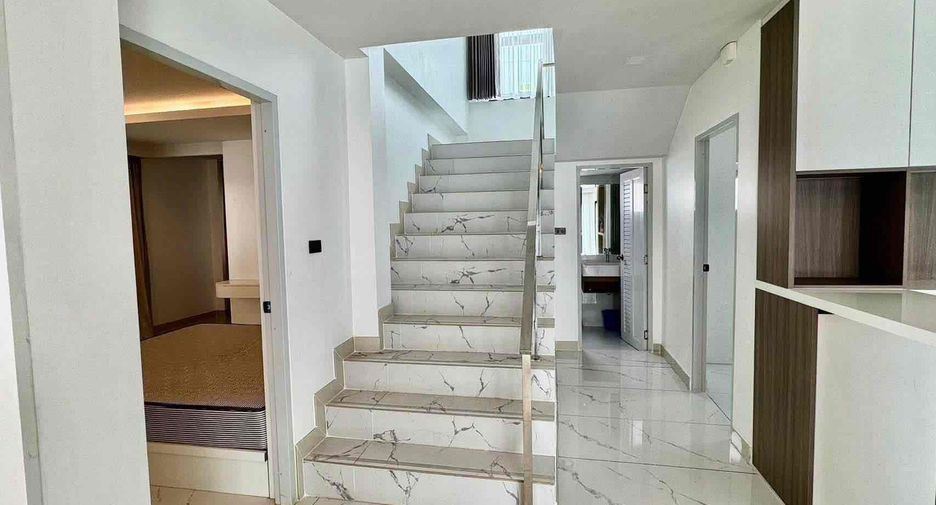 Villa zur Miete mit 5 Zimmer in Bang Lamung, Chonburi