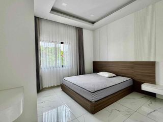 Villa zur Miete mit 5 Zimmer in Bang Lamung, Chonburi