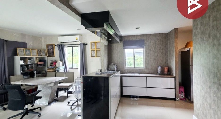 Haus zum Kauf mit 3 Zimmer in Bang Phli, Samut Prakan