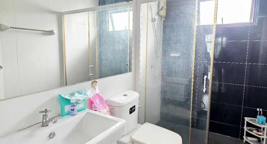 Haus zum Kauf mit 3 Zimmer in Bang Phli, Samut Prakan