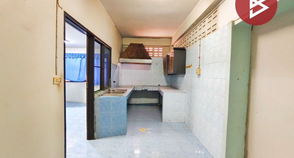 For sale 2 bedrooms townhouse in Ban Pong, Ratchaburi