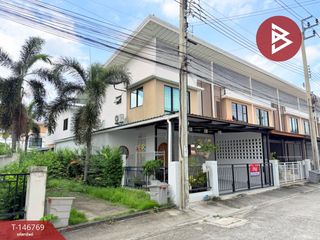 À vendre 2 chambres maison de ville à Bang Sao Thong, Samut Prakan