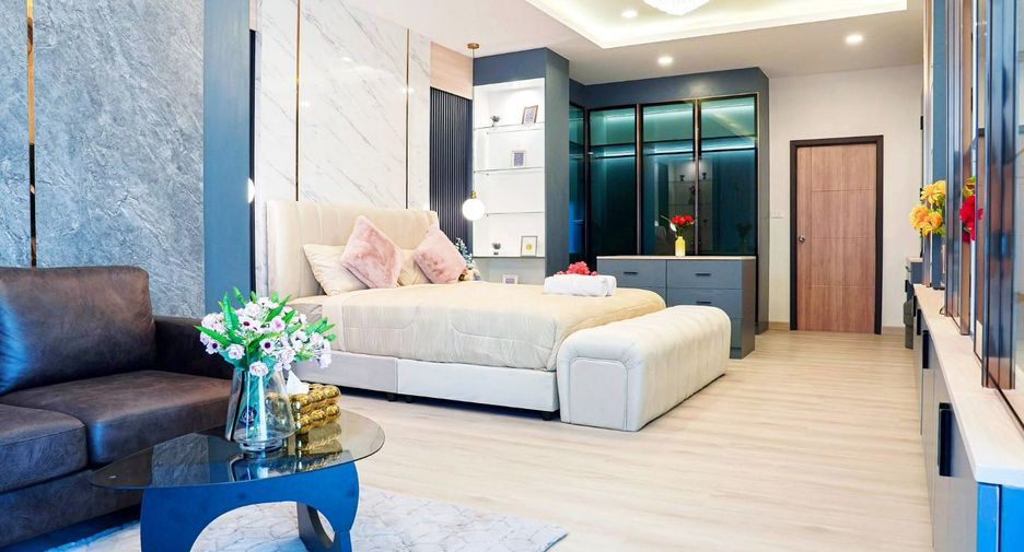 À vendre 4 chambres villa à Bang Lamung, Chonburi