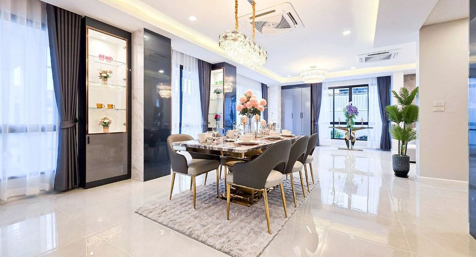 À vendre 4 chambres villa à Bang Lamung, Chonburi