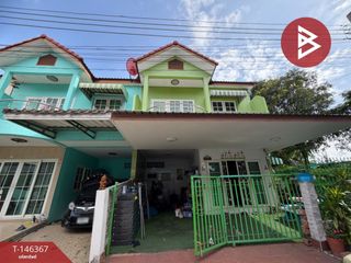 For sale 3 bedrooms townhouse in Mueang Samut Prakan, Samut Prakan