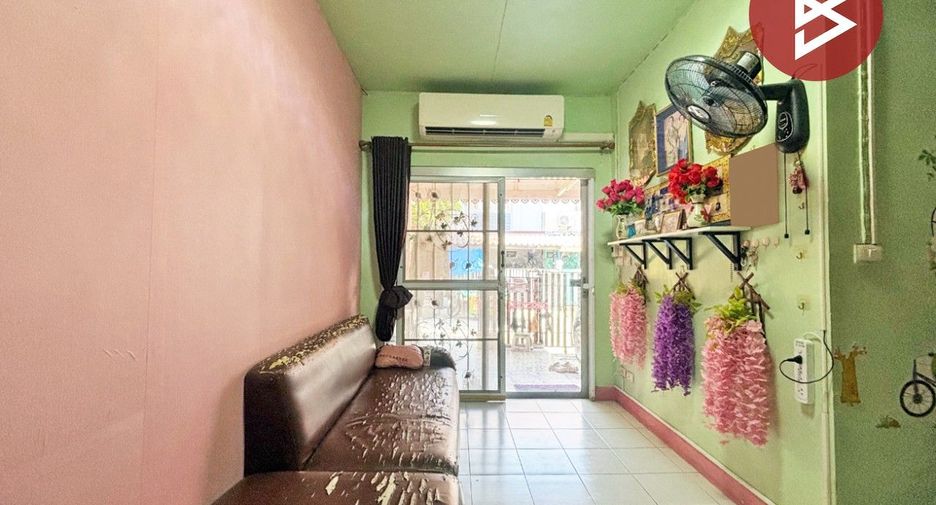 Casa adosada en venta de 3 habitaciones en Mueang Samut Prakan, Samut Prakan