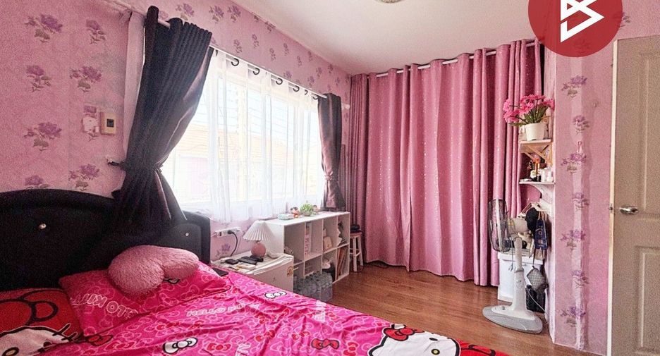 Casa adosada en venta de 3 habitaciones en Mueang Samut Prakan, Samut Prakan
