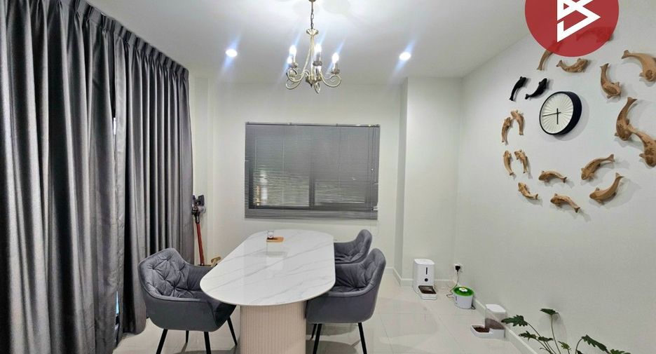 For sale 3 bedrooms house in Mueang Chon Buri, Chonburi