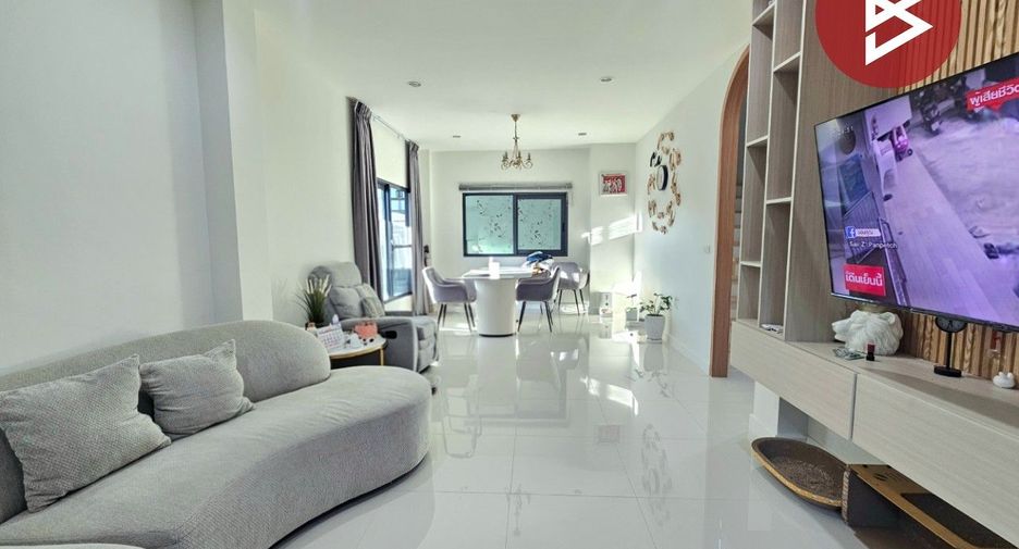 For sale 3 bedrooms house in Mueang Chon Buri, Chonburi