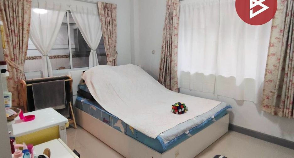 Продажа 2 спальни дом в Ban Bueng, Чонбури