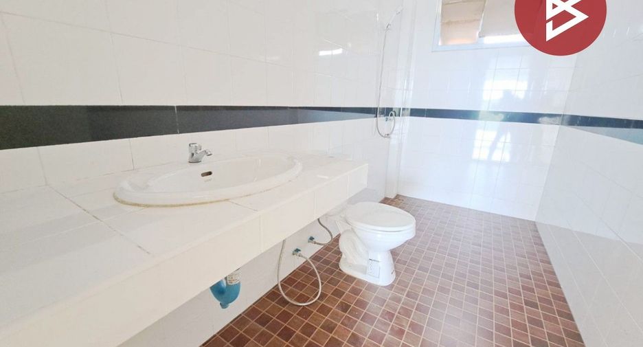 Продажа 3 спальни торговое помещение в Mueang Nakhon Sawan, Накхонсаван