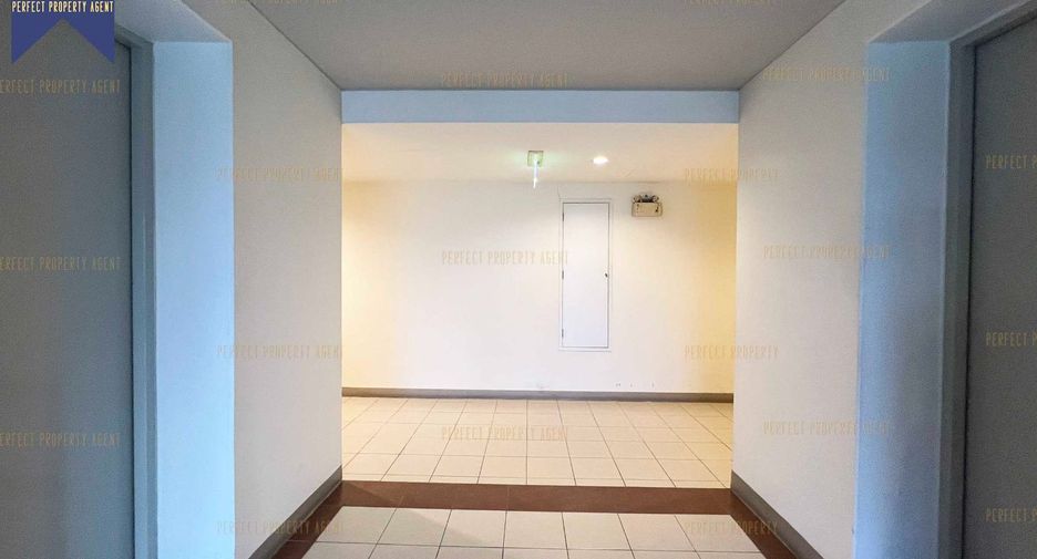 Wohnung zum Kauf mit 1 Zimmer in Bang Phli, Samut Prakan