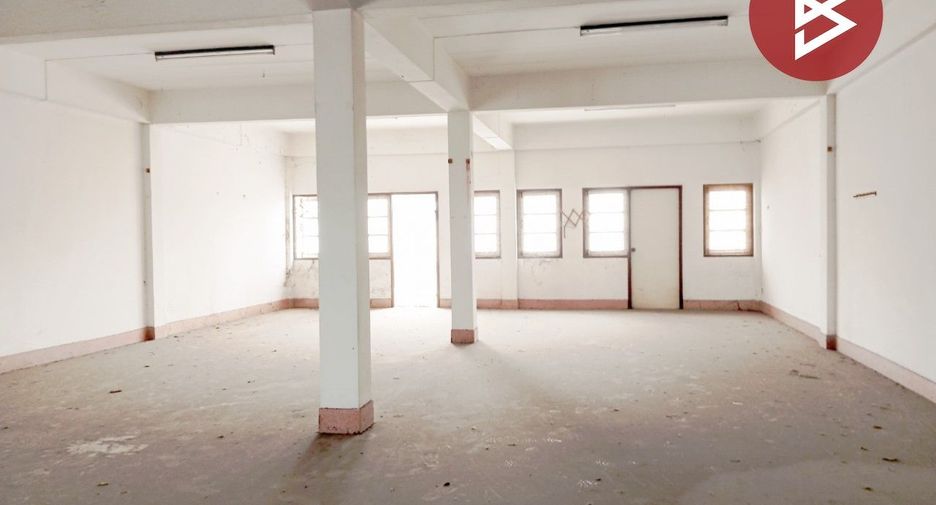 Продажа 3 спальни торговое помещение в Mueang Nakhon Ratchasima, Накхон Ратчасима
