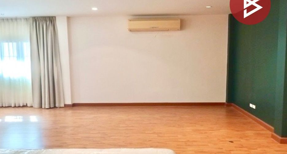 Продажа 4 спальни дом в Mueang Nonthaburi, Нонтабури