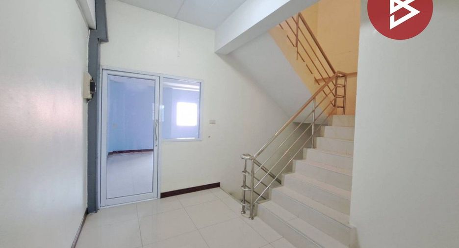 Продажа 6 спальни торговое помещение в Mueang Nakhon Sawan, Накхонсаван