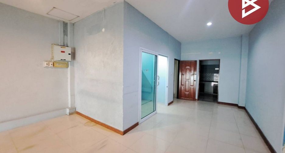 Продажа 6 спальни торговое помещение в Mueang Nakhon Sawan, Накхонсаван