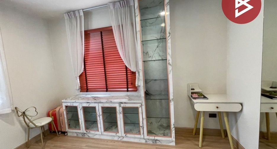 For sale 3 bedrooms retail Space in Mueang Chon Buri, Chonburi