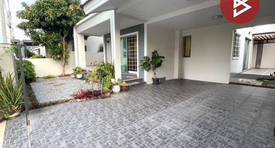 For sale 3 bedrooms retail Space in Mueang Chon Buri, Chonburi