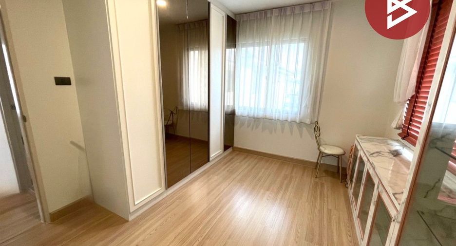 For sale 3 bedrooms retail Space in Mueang Chon Buri, Chonburi