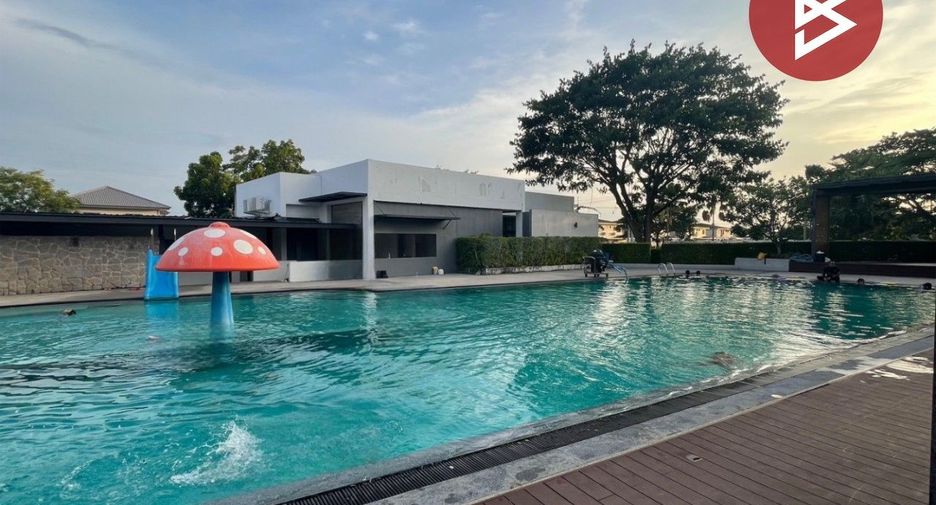 For sale 3 bedrooms retail Space in Mueang Chon Buri, Chonburi