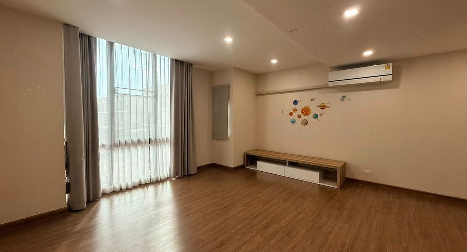 À vendre 3 chambres maison à Suan Luang, Bangkok