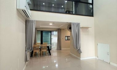 For sale 3 bedrooms townhouse in Suan Luang, Bangkok