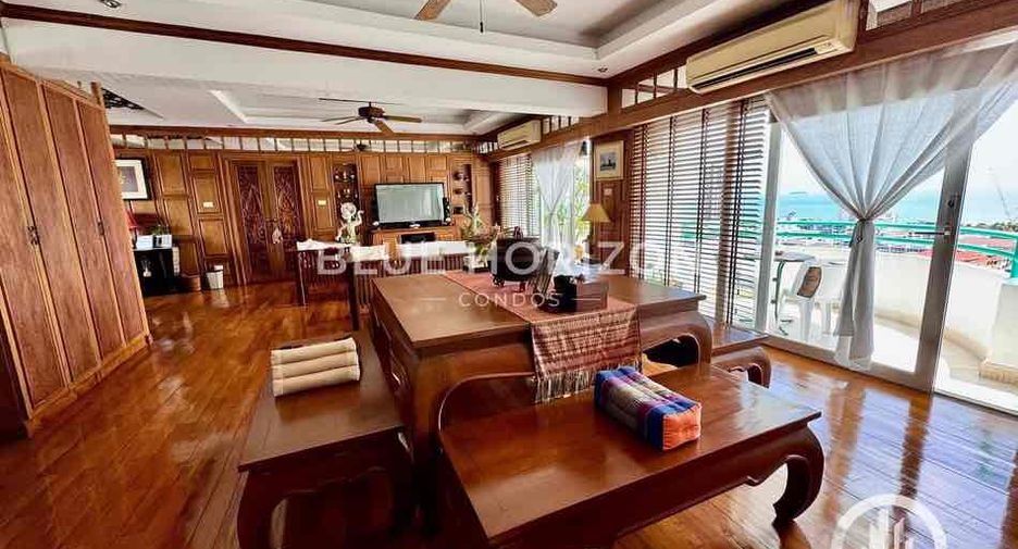 For sale 2 bedrooms condo in Pratumnak, Pattaya