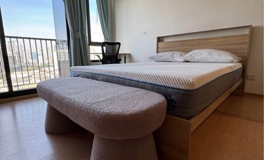 Condo en alquiler y en venta de 1 habitaciones en Watthana, Bangkok
