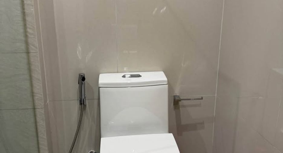 Condo en alquiler y en venta de 1 habitaciones en Watthana, Bangkok