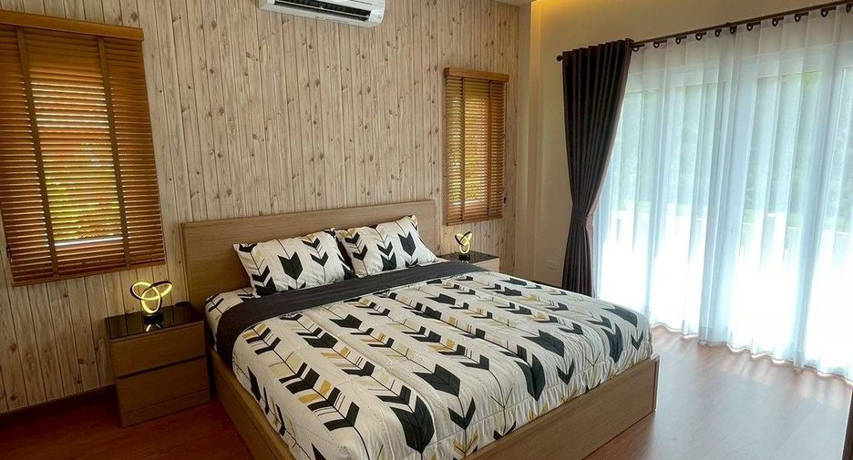 For rent 5 bedrooms villa in Doi Saket, Chiang Mai