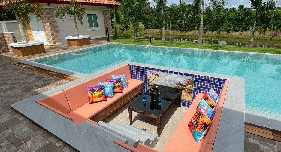 For rent 5 bedrooms villa in Doi Saket, Chiang Mai