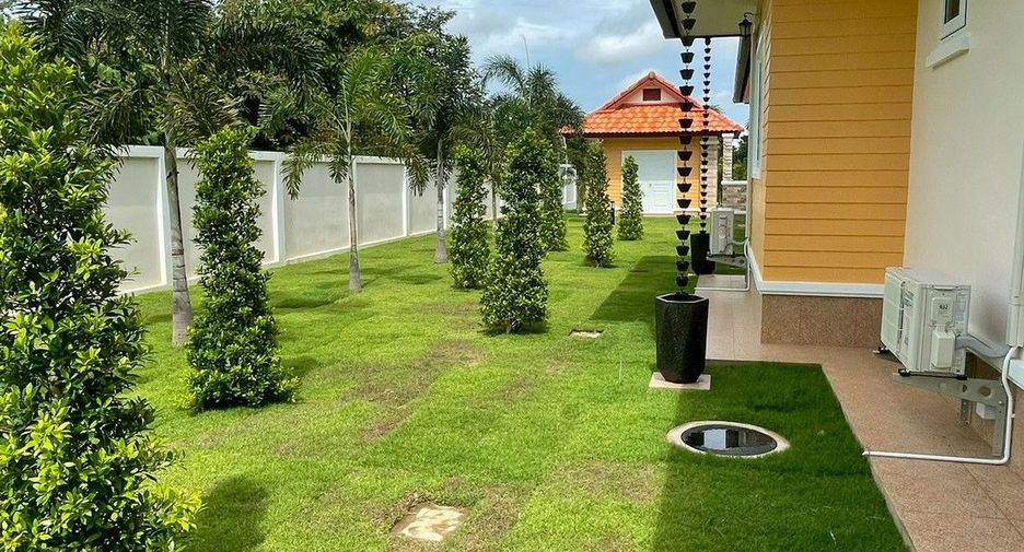 For rent 5 bedrooms villa in Doi Saket, Chiang Mai
