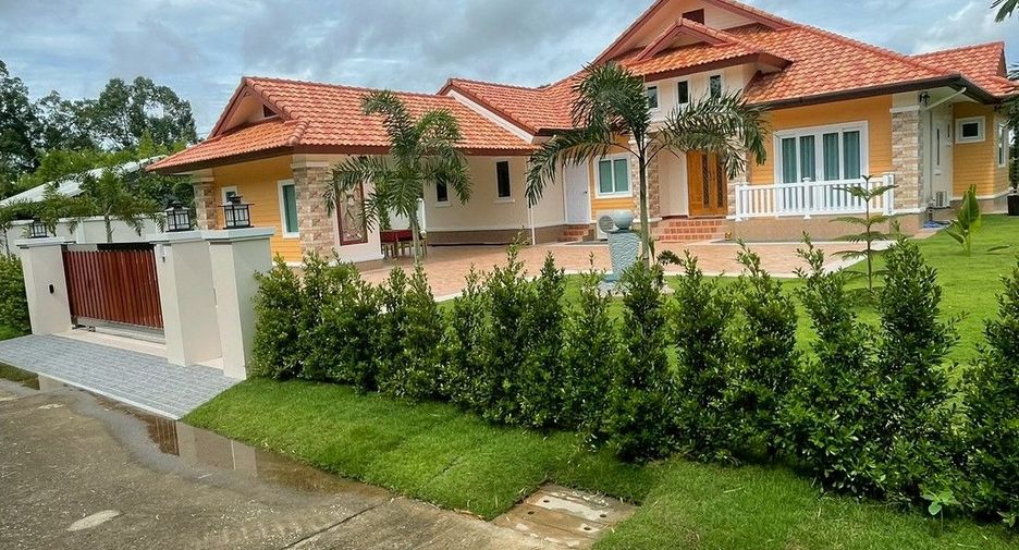 For rent 5 bedrooms villa in Doi Saket, Chiang Mai
